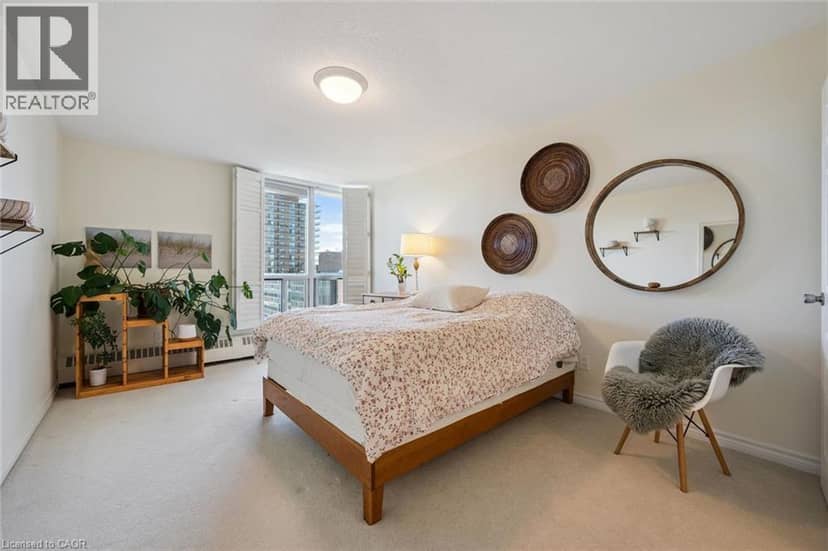 65 WESTMOUNT Road N Unit# 910 — photo 23 of 40