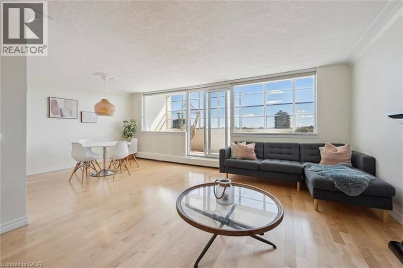 65 WESTMOUNT Road N Unit# 910 — photo 11 of 40