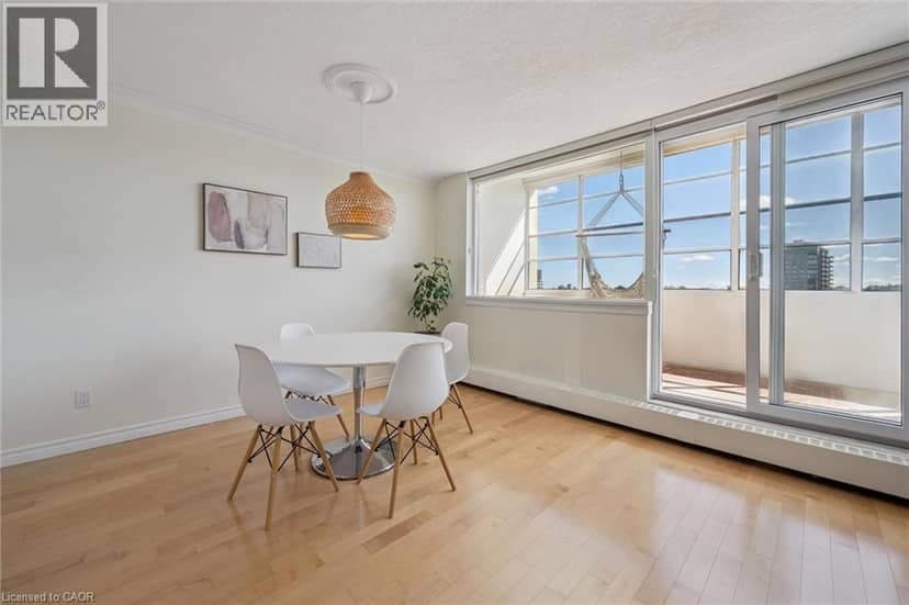 65 WESTMOUNT Road N Unit# 910 — photo 15 of 40