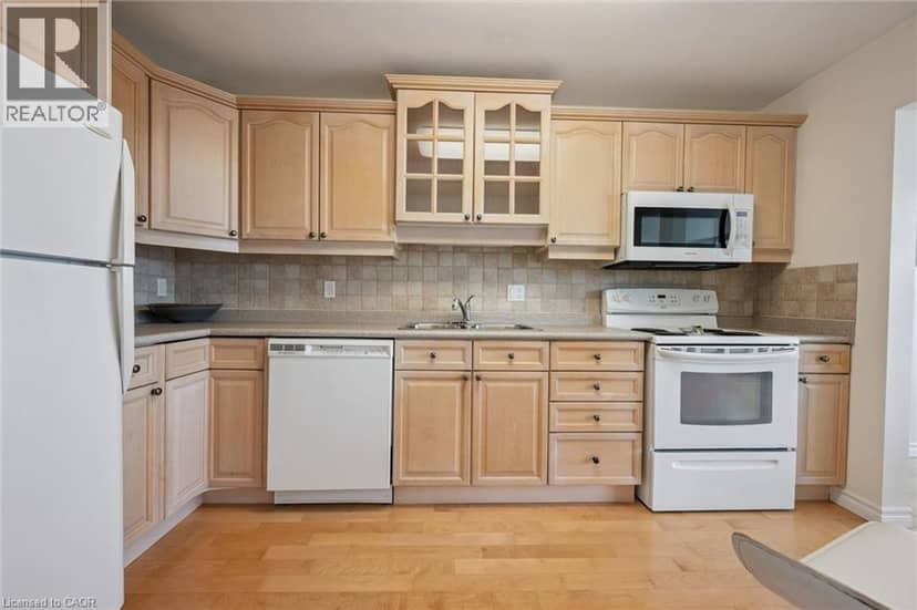 65 WESTMOUNT Road N Unit# 910 — photo 19 of 40