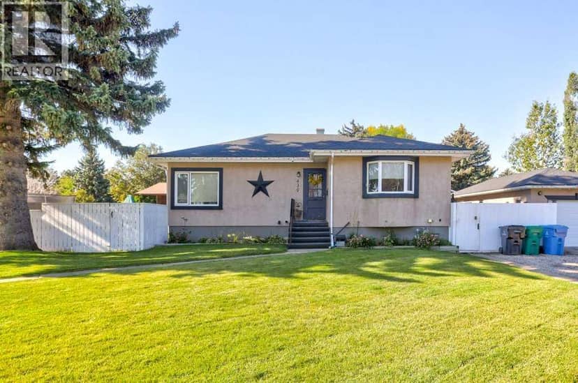 430 Dieppe Boulevard S, Lethbridge, photo 2