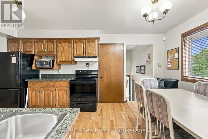 10 Michelle Drive — photo 14 of 40