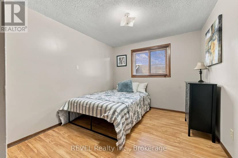 10 Michelle Drive — photo 19 of 40
