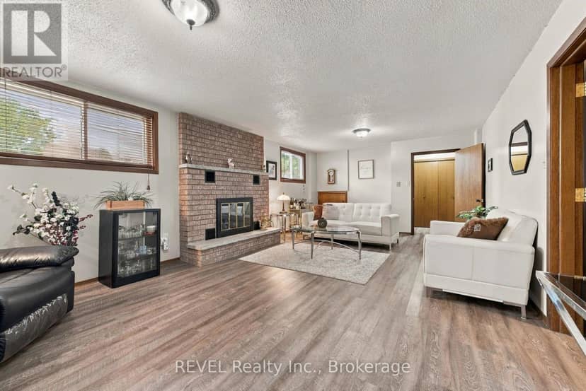 10 Michelle Drive — photo 29 of 40