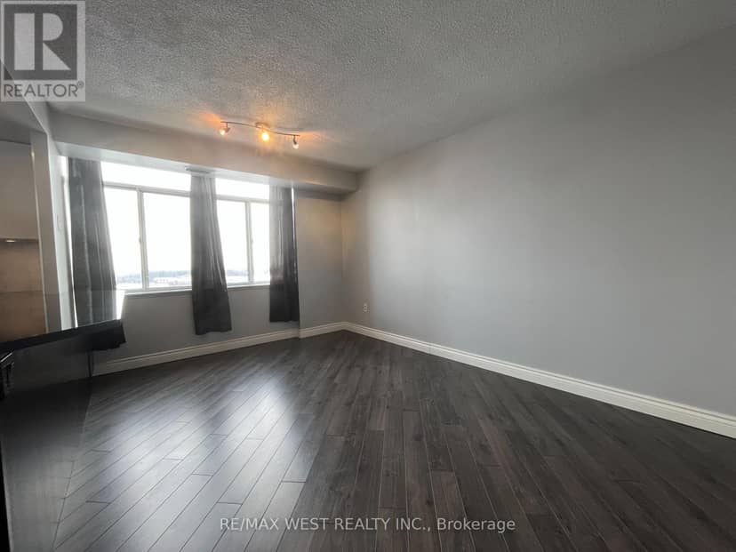 1007 - 300 Webb Drive — photo 5 of 28