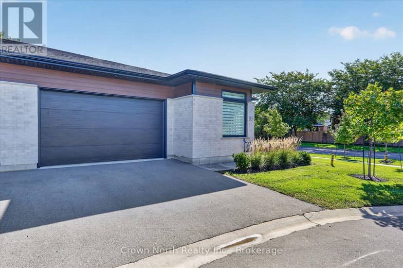 35 - 300 Richmond Street, Thorold, photo 4