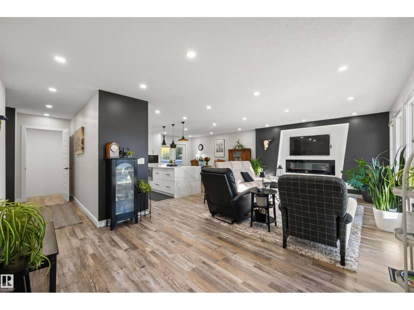 18512 90 AV NW, Edmonton, photo 6