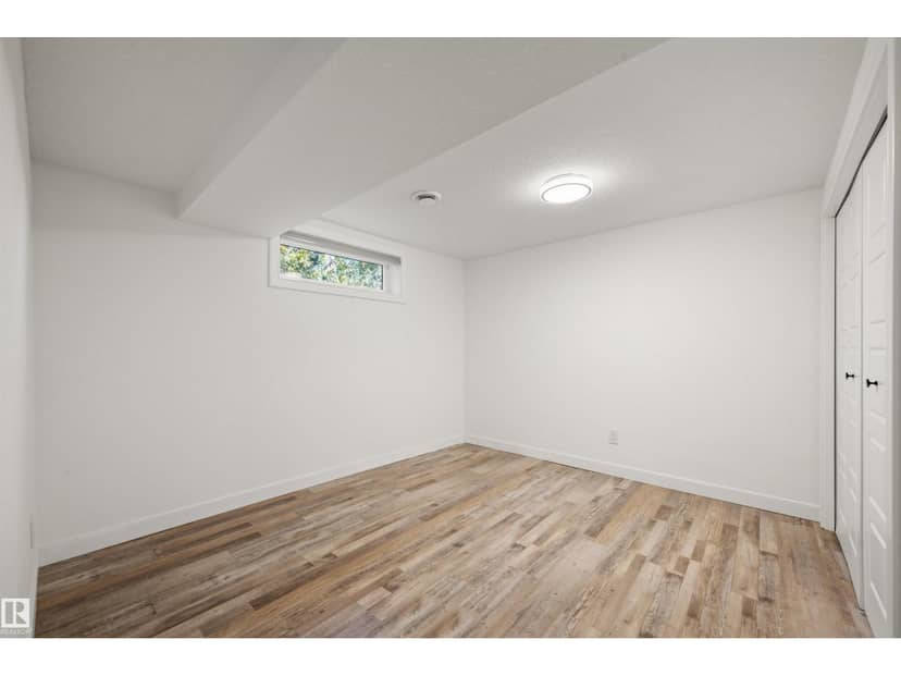 18512 90 AV NW — photo 40 of 40