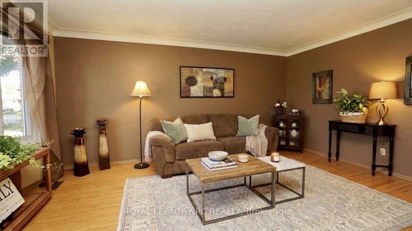 7030 Whitman Avenue, Niagara Falls, photo 4