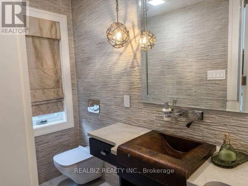 39 Hemford Crescent — photo 10 of 23