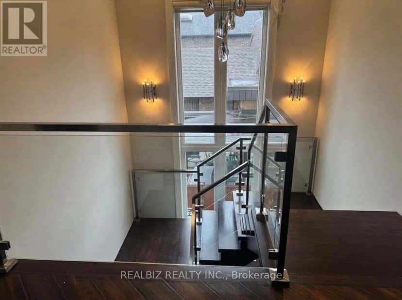 39 Hemford Crescent — photo 12 of 23