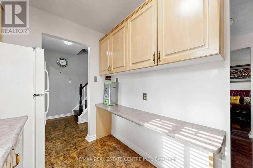 1 Hawkins Court — photo 12 of 40