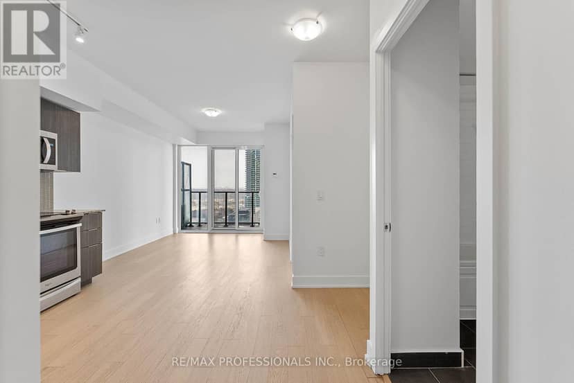 1614 - 30 Shore Breeze Drive — photo 15 of 30