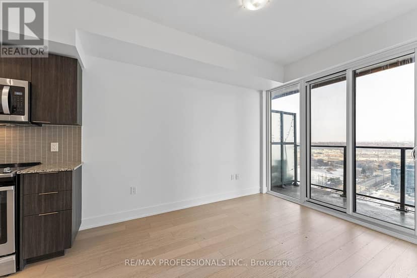 1614 - 30 Shore Breeze Drive — photo 16 of 30