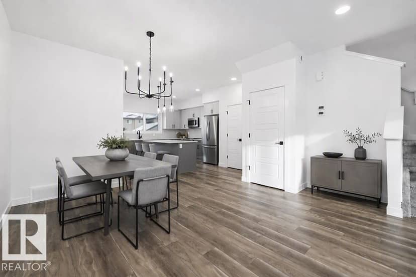 18924 28 AV NW — photo 11 of 40