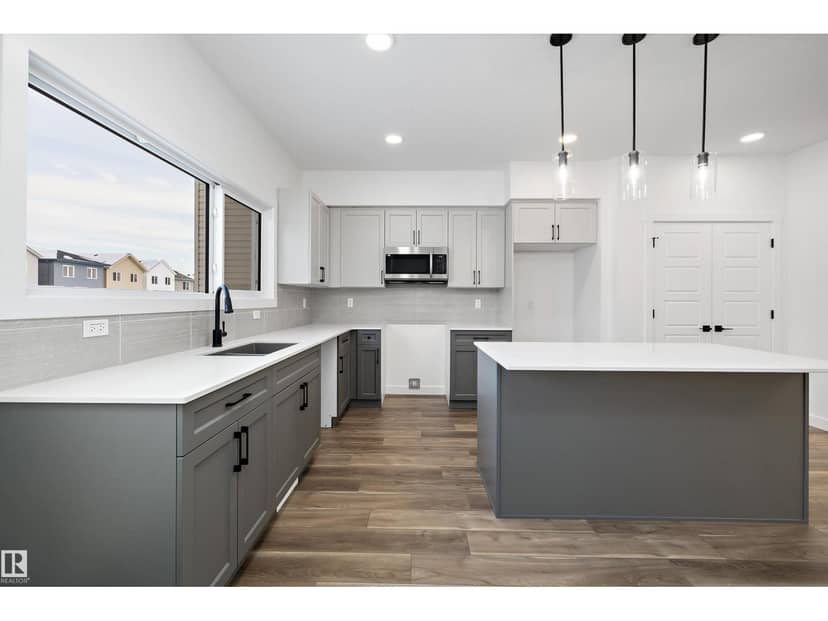 18924 28 AV NW — photo 18 of 40