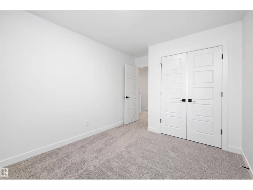 18924 28 AV NW — photo 27 of 40