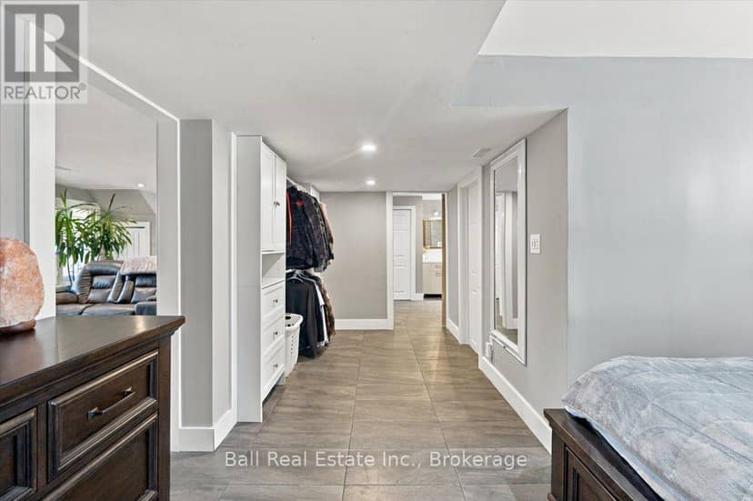 202 Edwina Drive — photo 18 of 40