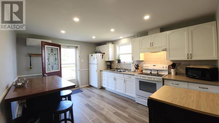 203 French Creek Road — photo 9 of 33