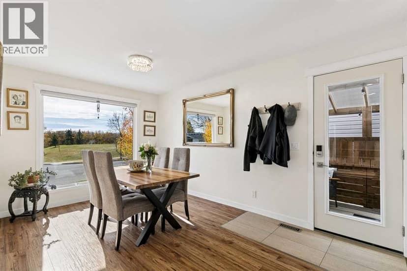 355 Woodbine Boulevard SW — photo 15 of 40