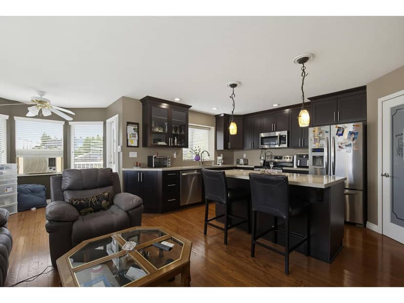 8219 FUJINO STREET, Mission, photo 2
