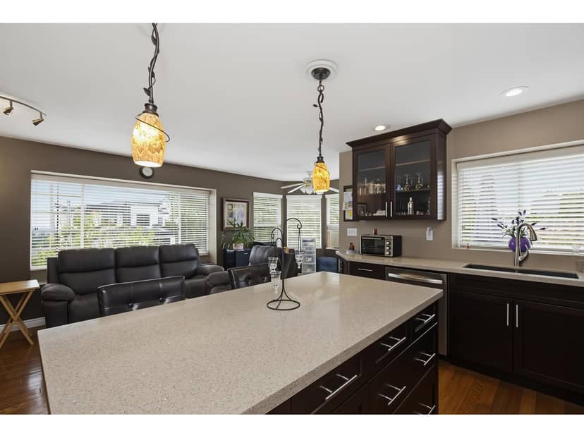 8219 FUJINO STREET, Mission, photo 4