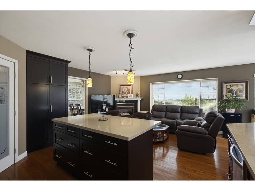 8219 FUJINO STREET, Mission, photo 6