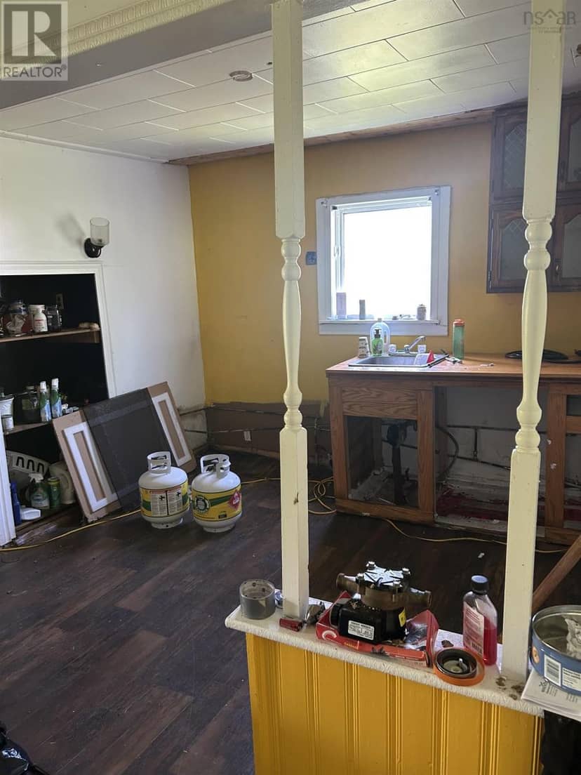 33 Foundry Street — photo 15 of 15