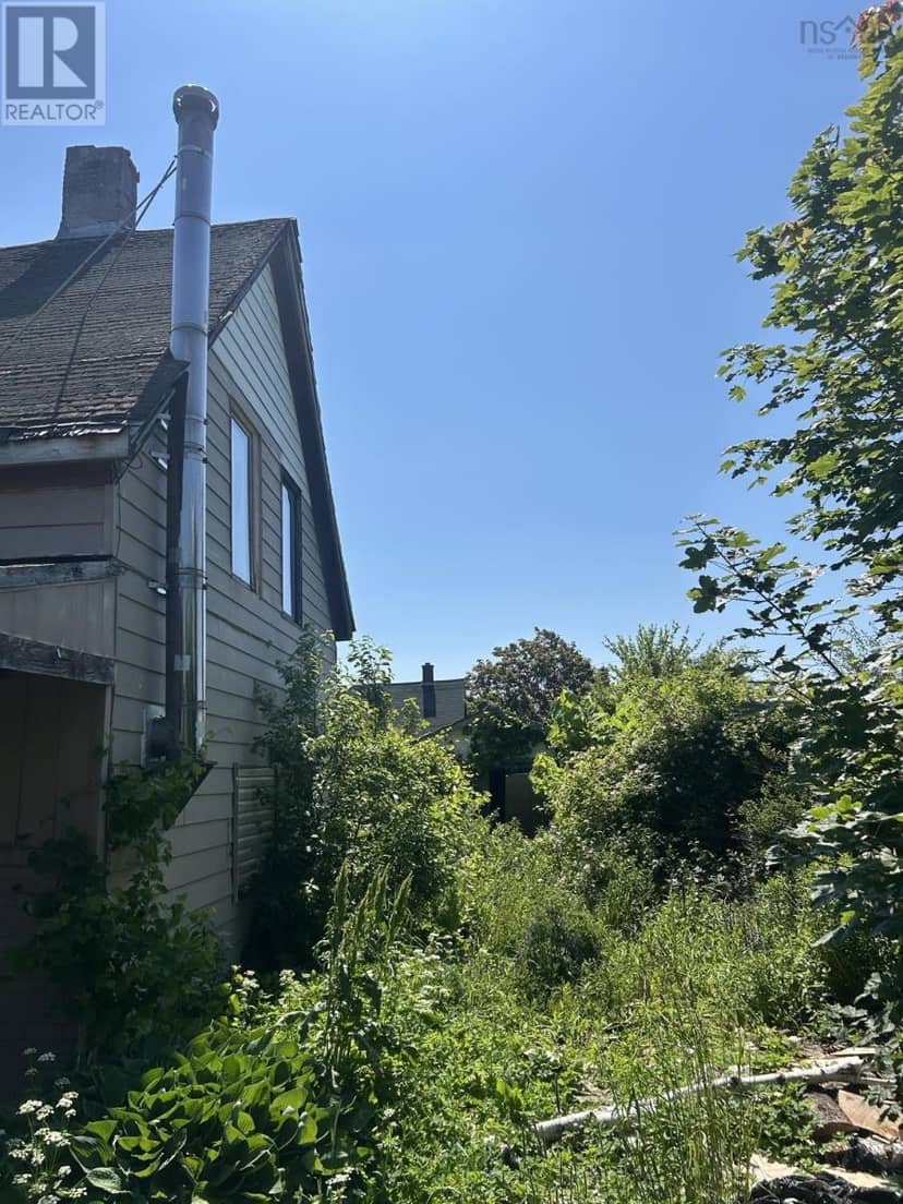 33 Foundry Street — photo 5 of 15
