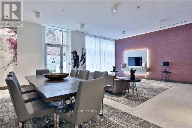 204 - 68 Merton Street — photo 8 of 26