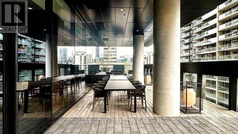 TH05 - 55 Charles Street E — photo 18 of 21