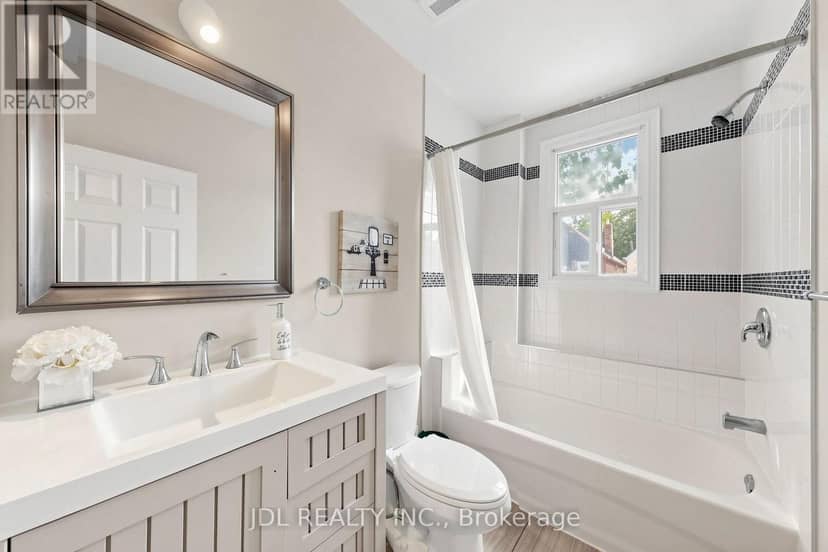 831 Pape Avenue — photo 24 of 34
