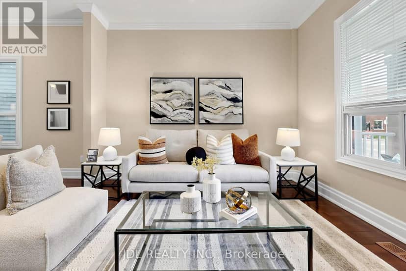 831 Pape Avenue, Toronto, photo 5