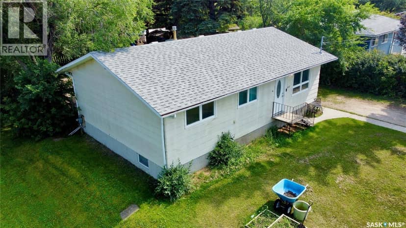 907 Grove STREET, Whitewood, photo 7
