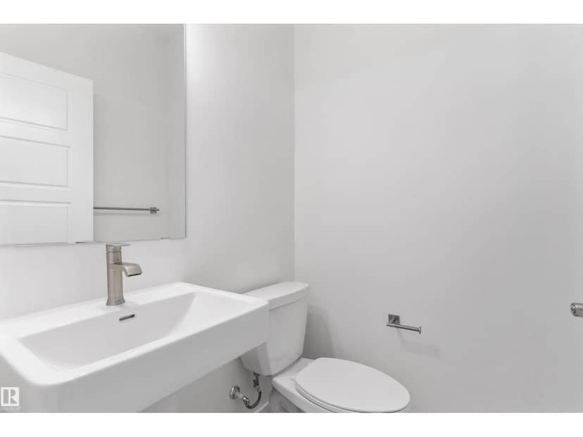18816 28 AV NW — photo 10 of 38