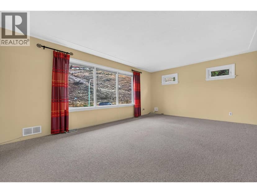 879 Trench Court, Kelowna, photo 7