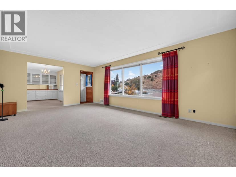 879 Trench Court, Kelowna, photo 5