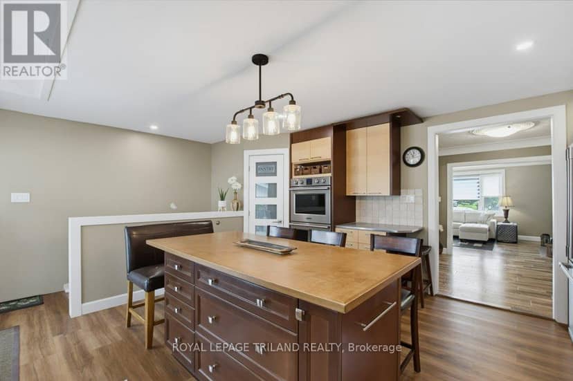 185 Centennial Avenue — photo 15 of 40