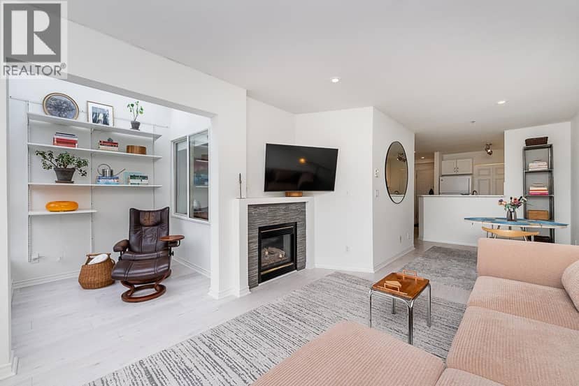 409 1688 E 4TH AVENUE, Vancouver, photo 2