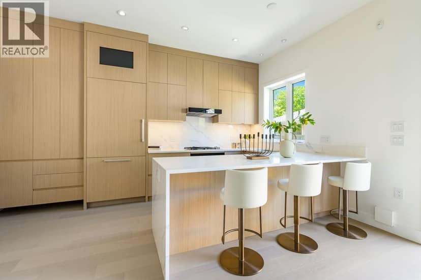 2 3771 W KING EDWARD AVENUE, Vancouver, photo 3