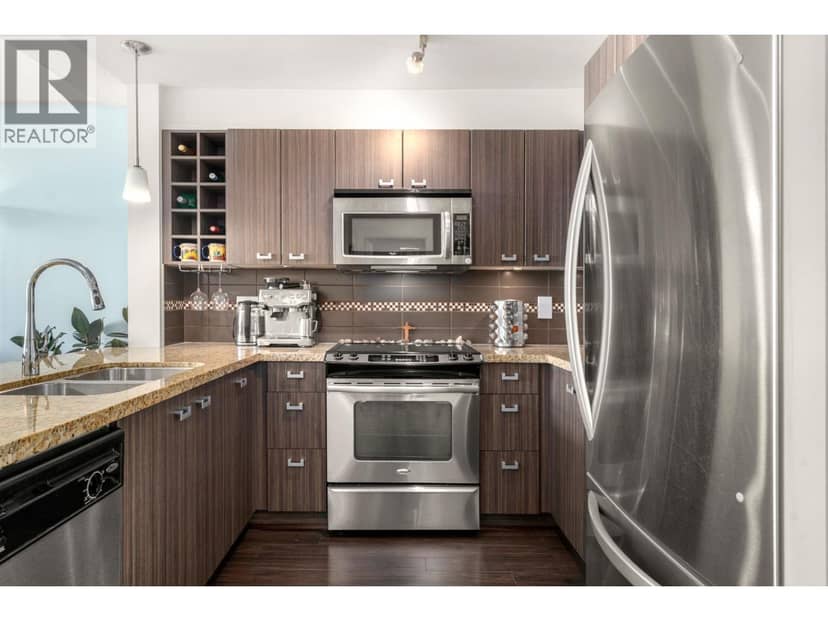 302 709 12TH STREET, New Westminster, photo 8