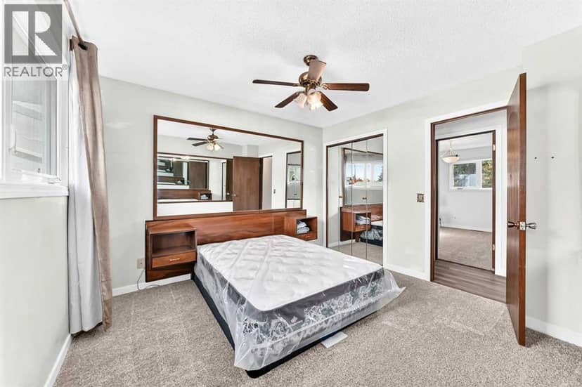6803 Dalmeny Gate NW — photo 15 of 40
