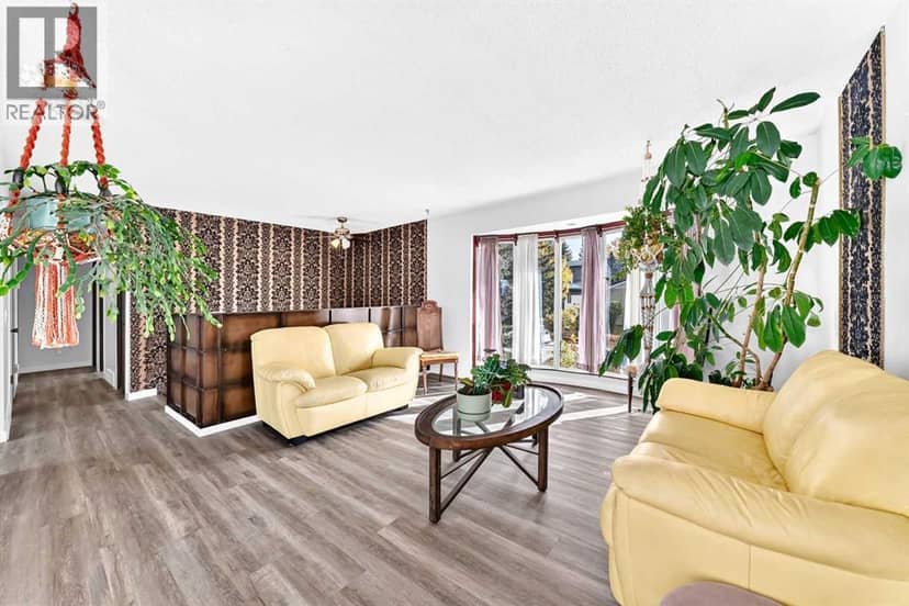 6803 Dalmeny Gate NW, Calgary, photo 2
