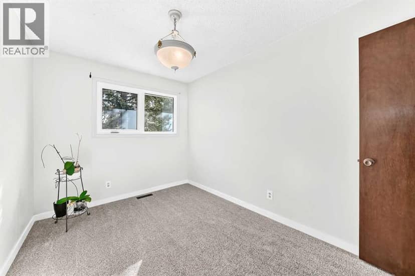 6803 Dalmeny Gate NW — photo 20 of 40