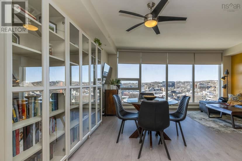 1007 15 Kings Wharf Place — photo 12 of 40