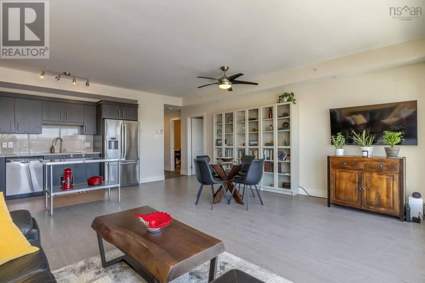 1007 15 Kings Wharf Place — photo 22 of 40
