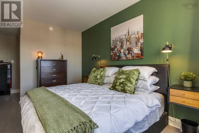 1007 15 Kings Wharf Place — photo 26 of 40