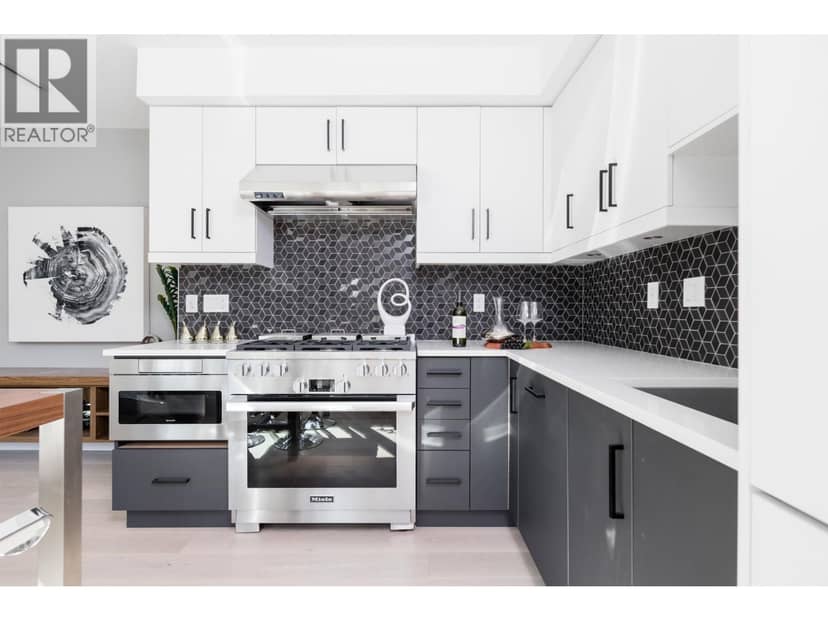 2 1152 COMOX STREET, Vancouver, photo 6