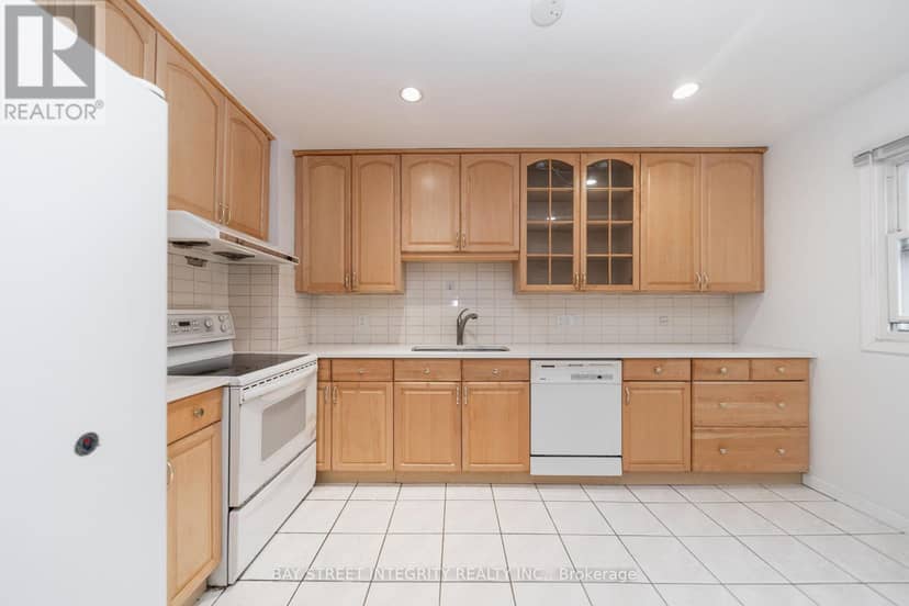 6 Sandy Haven Drive, Toronto, photo 2