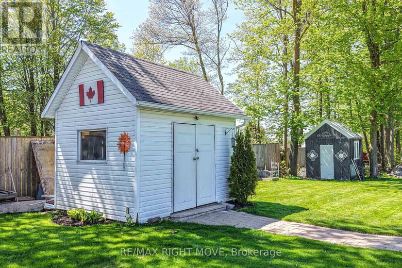 46 Osborne Street — photo 17 of 40